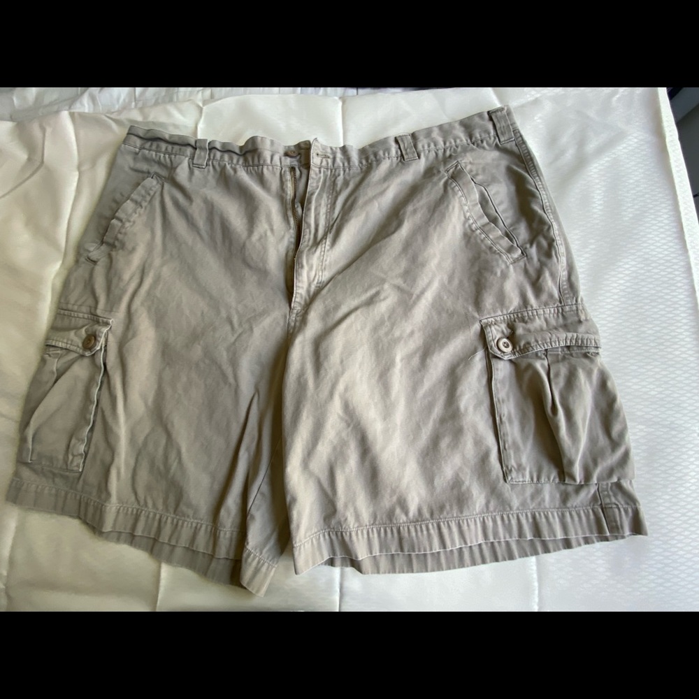 Big mens Cargo shorts Tan